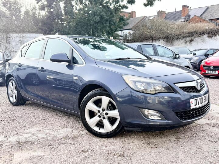 Vauxhall Astra 1.6 16v SRi Euro 5 5dr Vauxhall Astra 1.6 16v SRi Euro 5 5dr