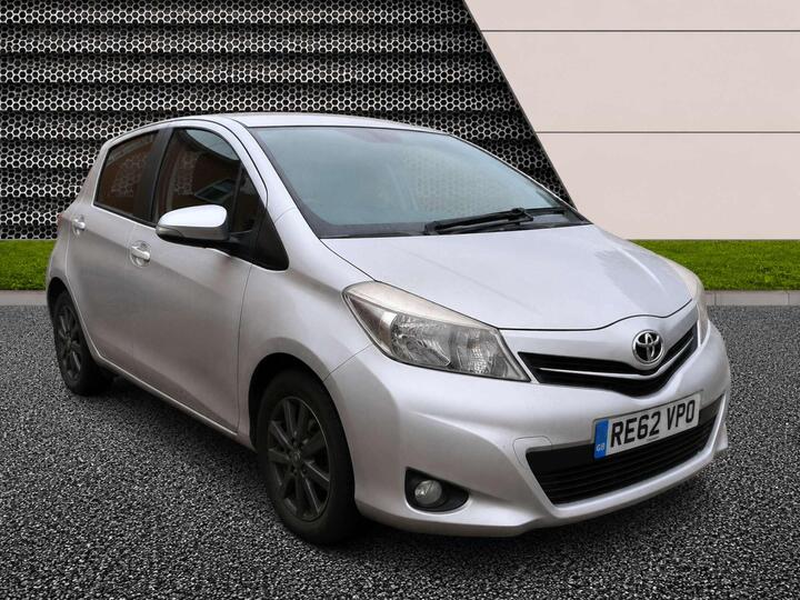 Toyota YARIS 1.33 Dual VVT-i Trend Multidrive S Euro 5 5dr