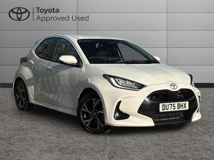 Toyota Yaris 1.5 VVT-h Design E-CVT Euro 6 (s/s) 5dr