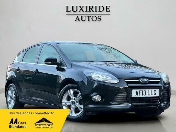 Ford Focus 1.0T EcoBoost Zetec Euro 5 (s/s) 5dr
