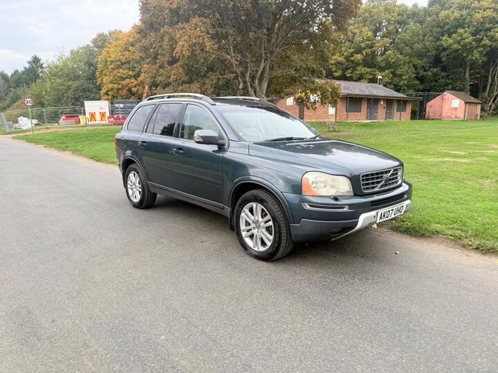 Volvo XC90 2.4 D5 SE Lux Geartronic AWD 5dr