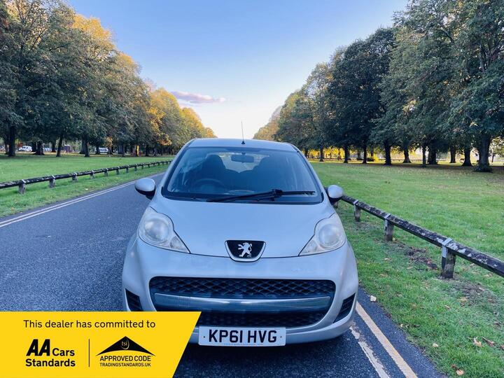 Peugeot 107 1.0 12V Urban Euro 5 5dr
