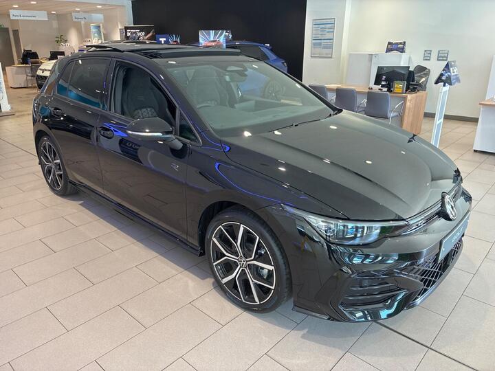 Volkswagen Golf 1.5 ETSI MHEV Black Edition DSG Euro 6 (s/s) 5dr
