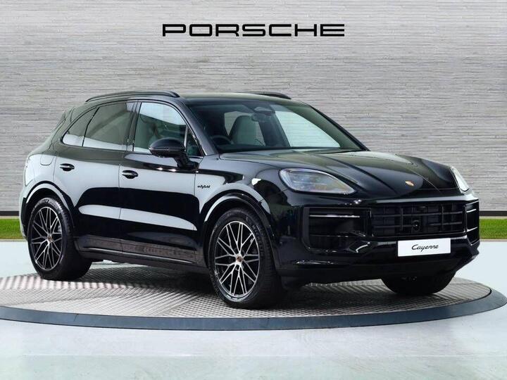 Porsche Cayenne 3.0 V6 E-Hybrid 25.9kWh Black Edition TiptronicS 4WD Euro 6 (s/s) 5dr