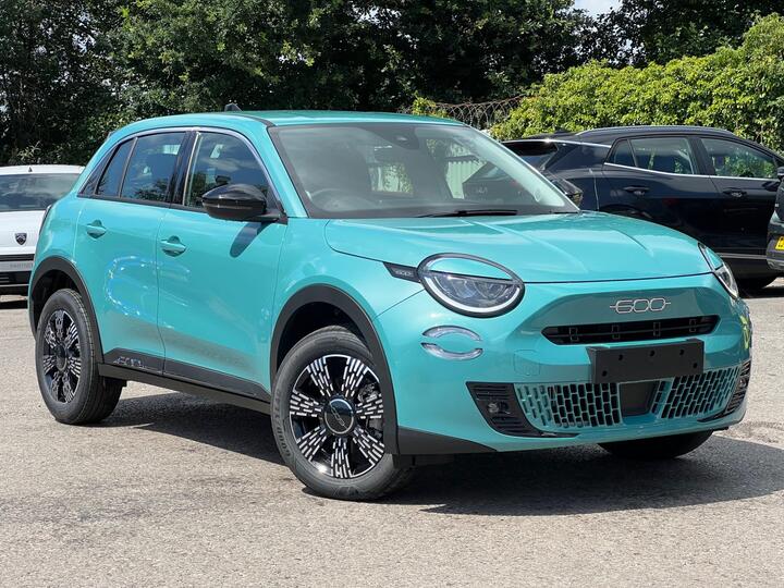 Fiat 600 1.2 MHEV E-DCT Euro 6 (s/s) 5dr