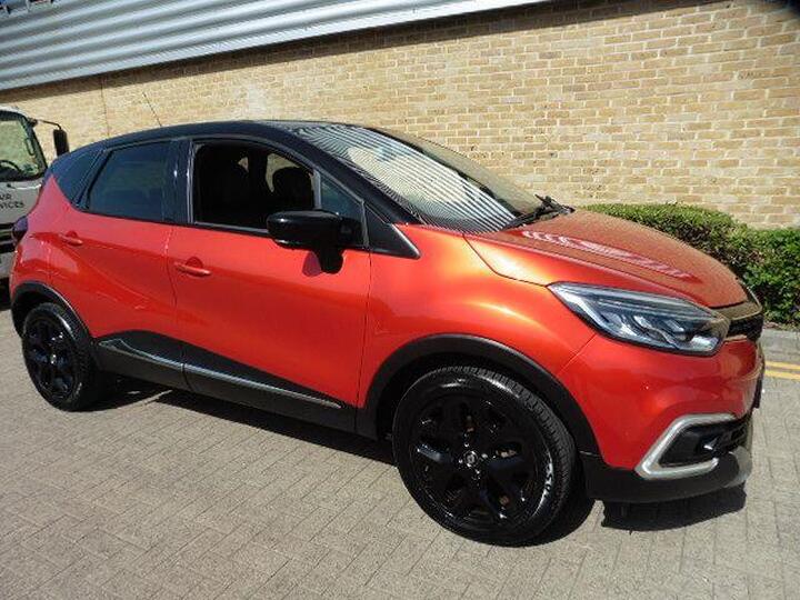 Renault Captur 0.9 TCe ENERGY Signature X Nav Euro 6 (s/s) 5dr Renault Captur 0.9 TCe ENERGY Signature X Nav Euro 6 (s/s) 5dr