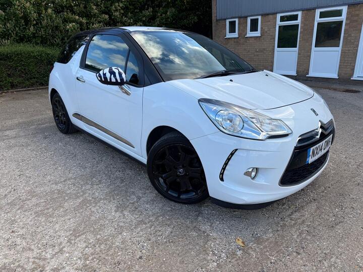 Citroen DS3 1.6 E-HDi Airdream DStyle Plus Euro 5 (s/s) 3dr Citroen DS3 1.6 E-HDi Airdream DStyle Plus Euro 5 (s/s) 3dr