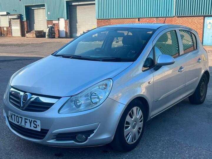 Vauxhall Corsa 1.4i 16v Club 5dr
