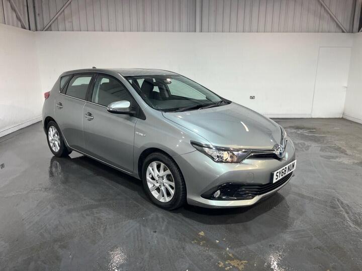 Toyota AURIS 1.8 VVT-h Icon CVT Euro 6 (s/s) 5dr Toyota AURIS 1.8 VVT-h Icon CVT Euro 6 (s/s) 5dr