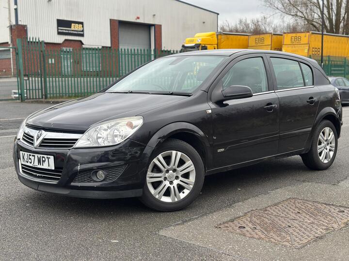 Vauxhall Astra 1.8i 16v Design 5dr