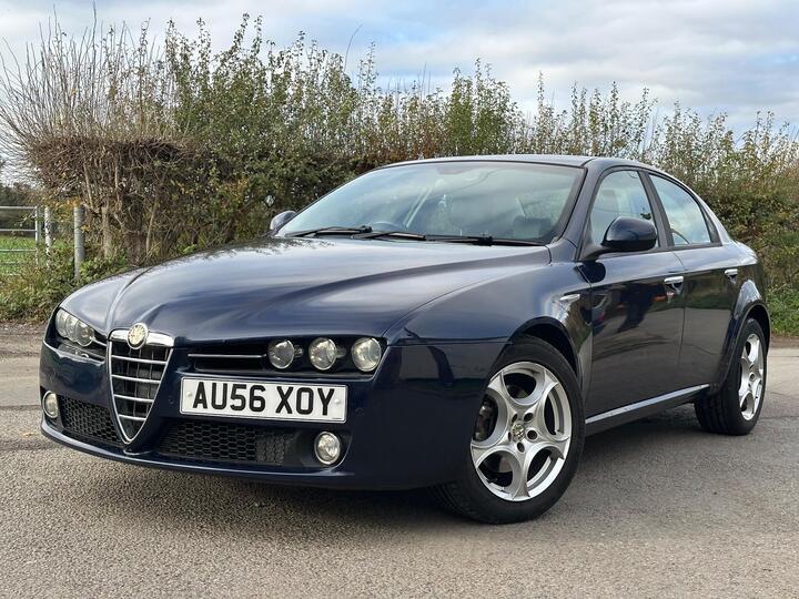 Alfa Romeo 159 2.2 JTS Lusso 4dr