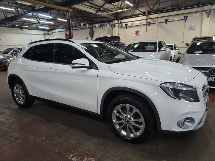 Mercedes-Benz GLA 1.6 GLA200 SE (Executive) Euro 6 (s/s) 5dr