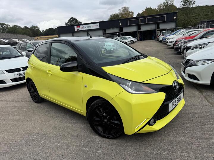 Toyota AYGO 1.0 VVT-i X-cite 3 Yellow Bi-Tone Euro 6 5dr