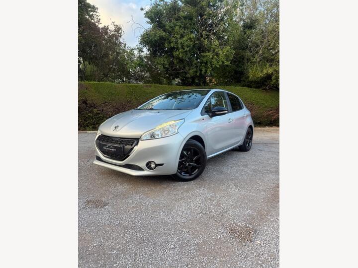 Peugeot 208 1.2 VTi PureTech Style Euro 5 5dr