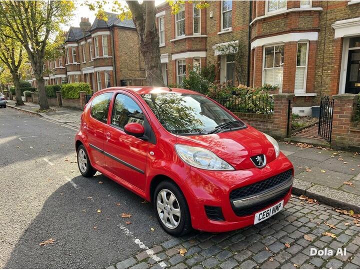 Peugeot 107 1.0 12V Urban 2 Tronic Euro 5 5dr