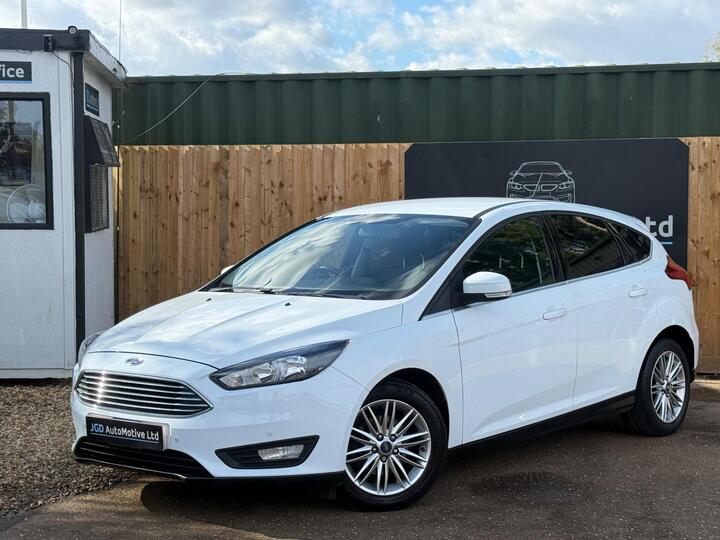 Ford Focus 1.0T EcoBoost Zetec Edition Euro 6 (s/s) 5dr