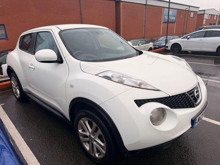 Nissan JUKE 1.6 Acenta Premium Euro 5 5dr