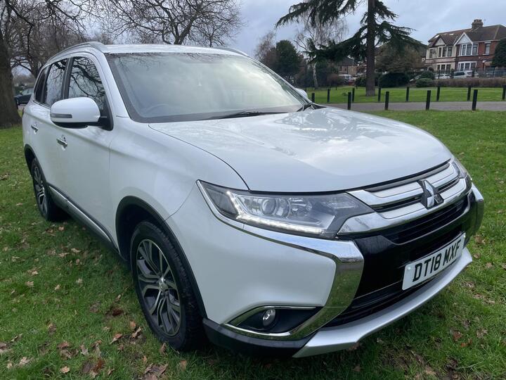 Mitsubishi Outlander 2.2 DI-D 3 Auto 4WD Euro 6 5dr