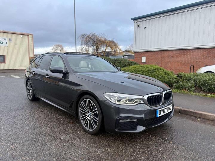 BMW 5 SERIES 2.0 520d M Sport Touring Auto Euro 6 (s/s) 5dr BMW 5 SERIES 2.0 520d M Sport Touring Auto Euro 6 (s/s) 5dr