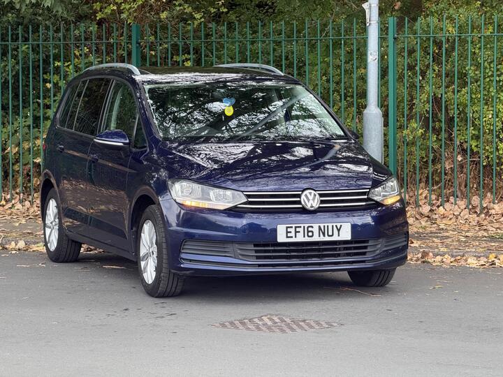 Volkswagen Touran 1.6 TDI BlueMotion Tech SE Family DSG Euro 6 (s/s) 5dr