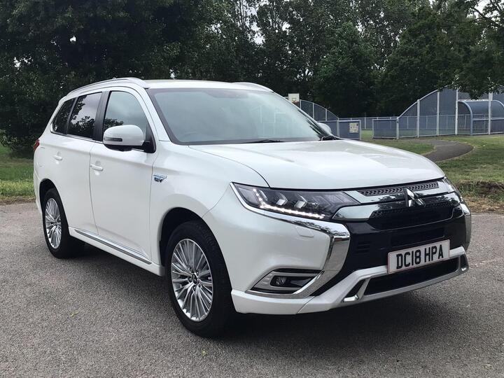 Mitsubishi Outlander 2.4h TwinMotor 13.8kWh 4h CVT 4WD Euro 6 (s/s) 5dr
