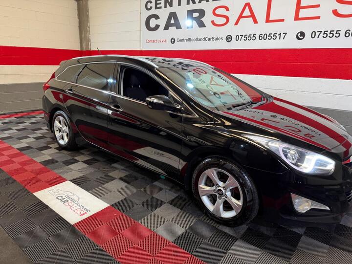 Hyundai I40 1.7 CRDi Blue Drive Style Euro 5 (s/s) 5dr Hyundai I40 1.7 CRDi Blue Drive Style Euro 5 (s/s) 5dr