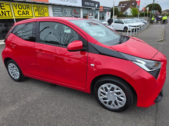 Toyota AYGO 1.0 VVT-i X-play Euro 6 5dr
