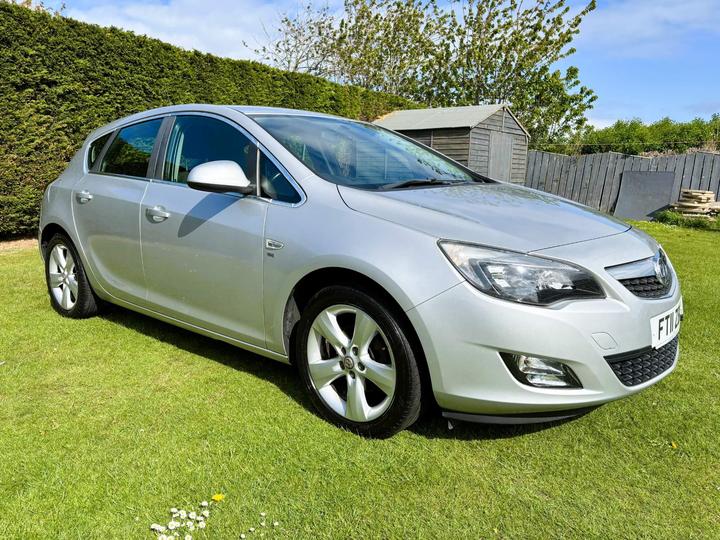 Vauxhall Astra 1.6 16v SRi Euro 5 5dr