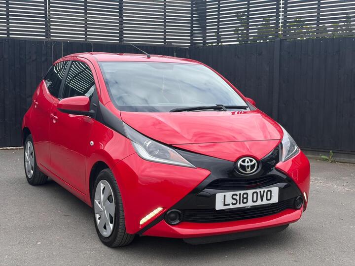 Toyota AYGO 1.0 VVT-i X-play X-shift Euro 6 5dr