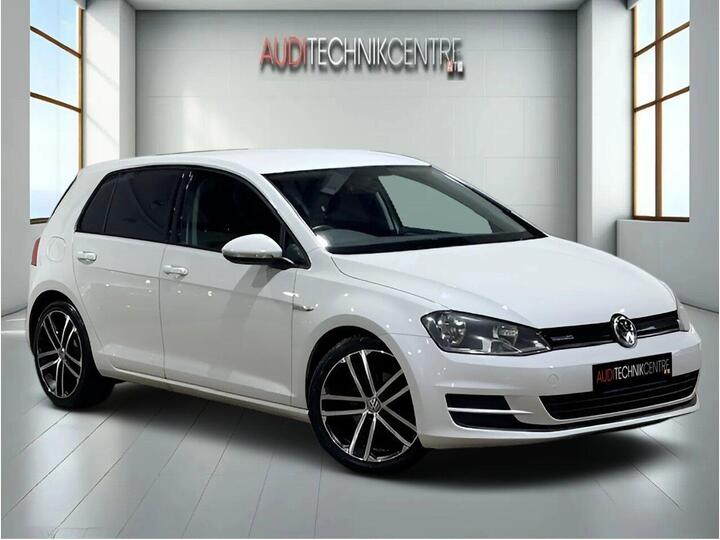 Volkswagen Golf 1.6 TDI BlueMotion Euro 5 (s/s) 5dr