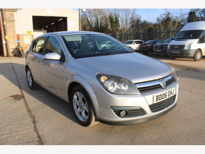 Vauxhall Astra 1.4i 16v SXi 5dr