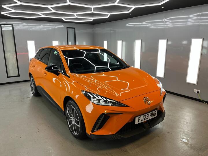 MG MG 4 64kWh Trophy Long Range Auto 5dr