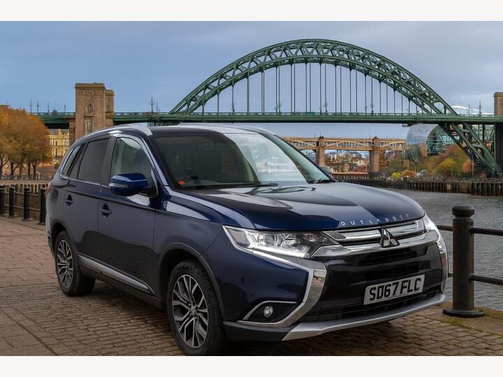 Mitsubishi Outlander 2.2 DI-D 3 4WD Euro 6 (s/s) 5dr