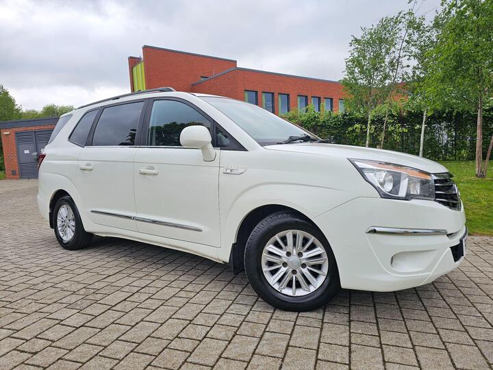 SsangYong Turismo 2.2D EX T-Tronic Euro 6 5dr SsangYong Turismo 2.2D EX T-Tronic Euro 6 5dr