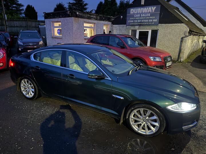 Jaguar XF 2.2d Premium Luxury Auto Euro 5 (s/s) 4dr