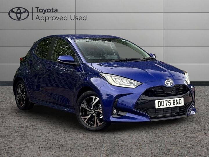 Toyota Yaris 1.5 VVT-h Design E-CVT Euro 6 (s/s) 5dr