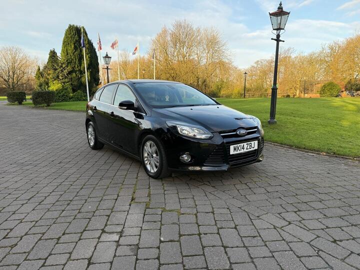 Ford Focus 1.0T EcoBoost Titanium Navigator Euro 5 (s/s) 5dr