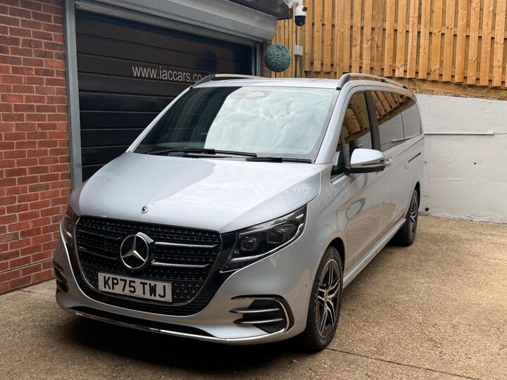 Mercedes-Benz V Class 2.0 V300d Premium G-Tronic+ Euro 6 (s/s) 5dr (7 Seat, Extra Long)