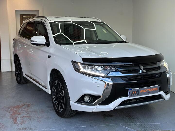 Mitsubishi Outlander 2.0h 12kWh 5hs CVT 4WD Euro 6 (s/s) 5dr