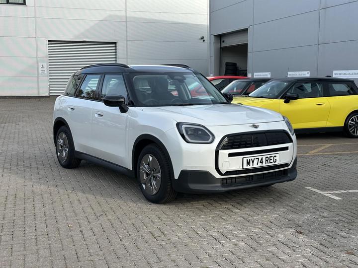 MINI Electric Countryman E 66.5kWh Classic Auto 5dr