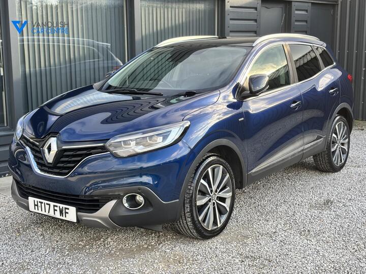Renault Kadjar 1.2 TCe Signature Nav Euro 6 (s/s) 5dr Renault Kadjar 1.2 TCe Signature Nav Euro 6 (s/s) 5dr