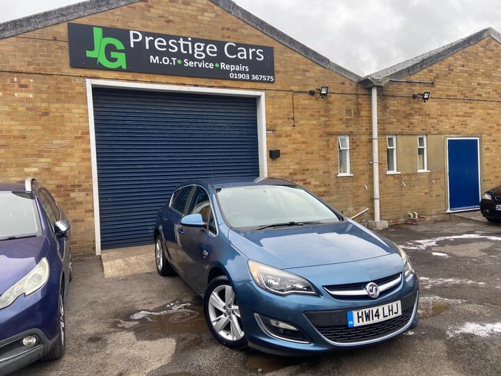 Vauxhall Astra 1.6 16v SRi Euro 5 5dr