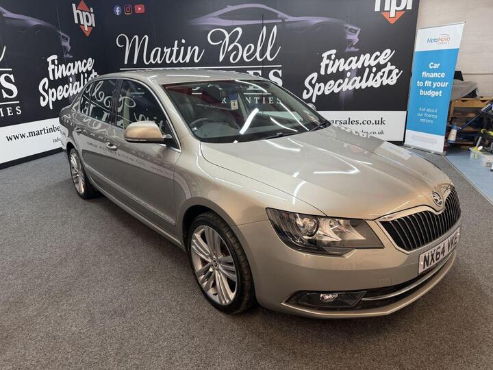 Skoda SUPERB 1.8 TSI Elegance DSG Euro 5 5dr Skoda SUPERB 1.8 TSI Elegance DSG Euro 5 5dr