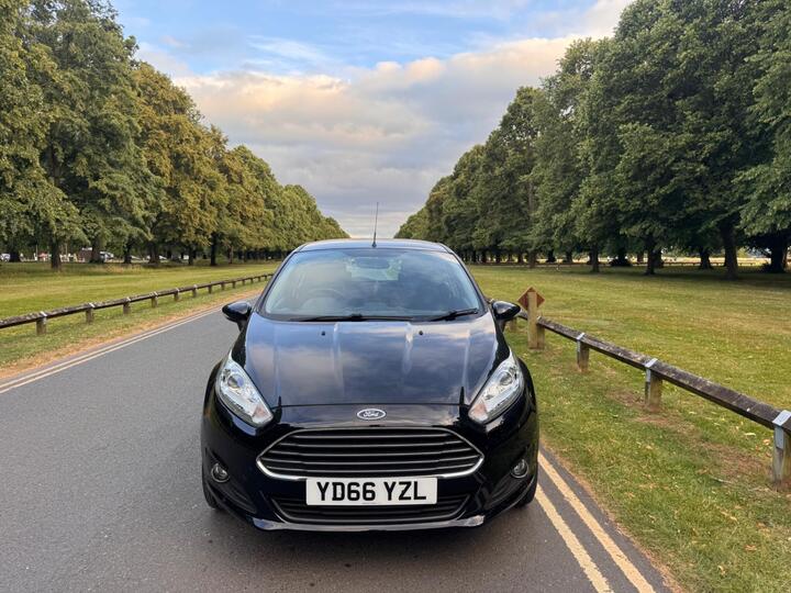Ford Fiesta 1.25 Zetec Euro 6 5dr