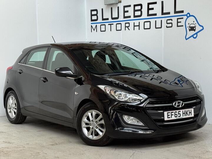 Hyundai I30 1.6 CRDi Blue Drive SE Euro 6 (s/s) 5dr Hyundai I30 1.6 CRDi Blue Drive SE Euro 6 (s/s) 5dr
