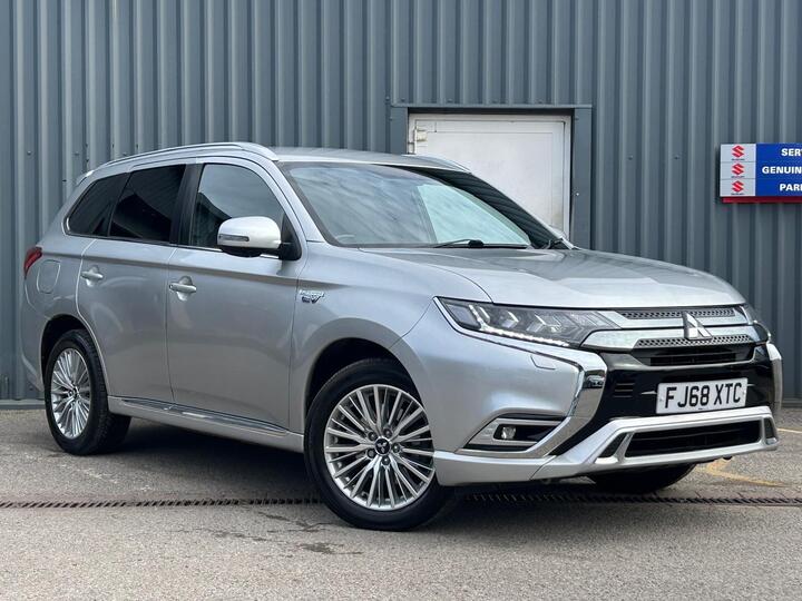 Mitsubishi Outlander 2.4h TwinMotor 13.8kWh 4h CVT 4WD Euro 6 (s/s) 5dr
