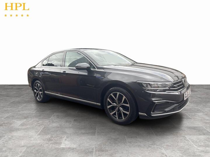 Volkswagen PASSAT 1.4 TSI 13kWh GTE DSG Euro 6 (s/s) 4dr