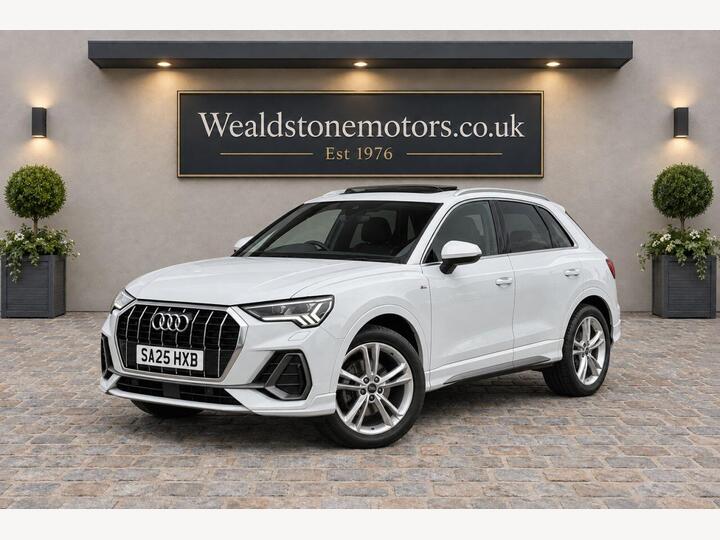 Audi Q3 1.5 TFSI CoD 35 S Line S Tronic Euro 6 (s/s) 5dr