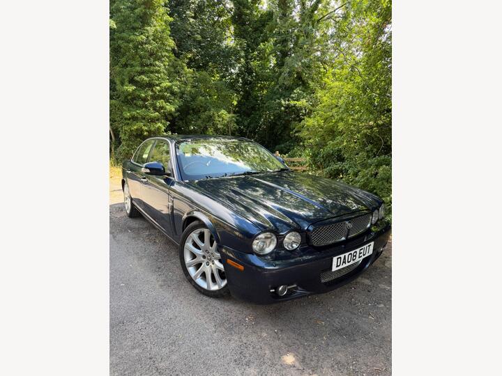 Jaguar XJ 2.7 TD Sovereign 4dr