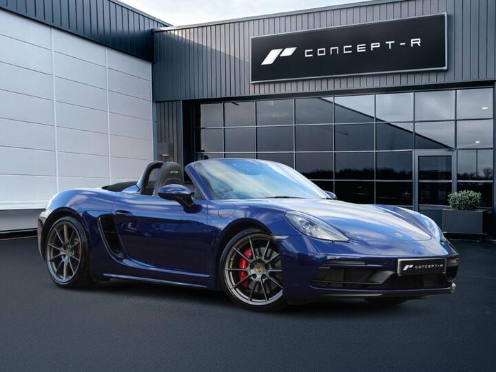 Porsche 718 BOXSTER 4.0 GTS PDK Euro 6 (s/s) 2dr Porsche 718 BOXSTER 4.0 GTS PDK Euro 6 (s/s) 2dr